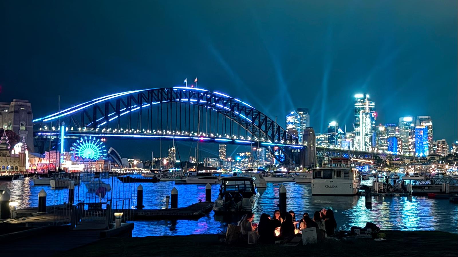 Sydney Vivid Lights Kayak Tour